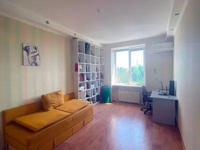квартира за адресою Джохара Дудаєва вул. (Іскрівська), 7
