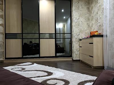 квартира за адресою Богдана Хмельницького вул., 5-В