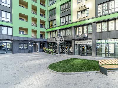 квартира за адресою Михайла Максимовича вул. (Онуфрія Трутенка), 32б