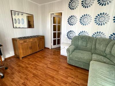 квартира за адресою Паркова вул., 76