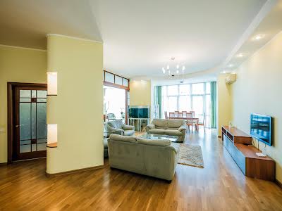 квартира за адресою Провіантська вул. (Галі Тимофєєвої), 3