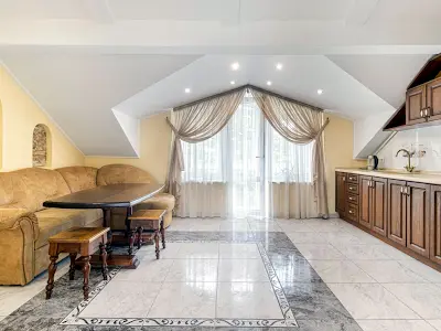 квартира за адресою Кучера, 4
