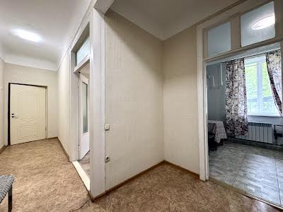 квартира за адресою Погранична, 248А
