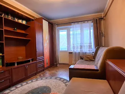 квартира по адресу Строителей ул., 9