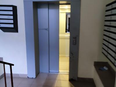 квартира за адресою Героїв Небесної Сотні просп., 28