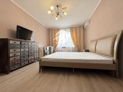 квартира по адресу Урловская ул., 24