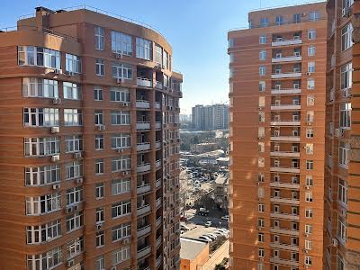 квартира за адресою Середня вул.