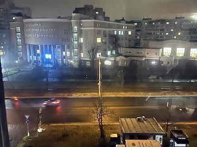 квартира за адресою Зої Гайдай вул., 2