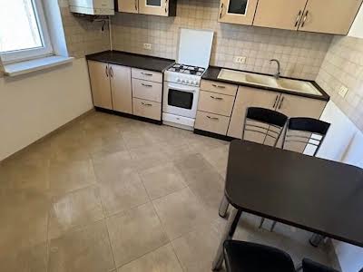 квартира за адресою Роксоляни вул., 65а