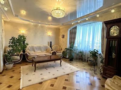 квартира за адресою Осіння вул., 33