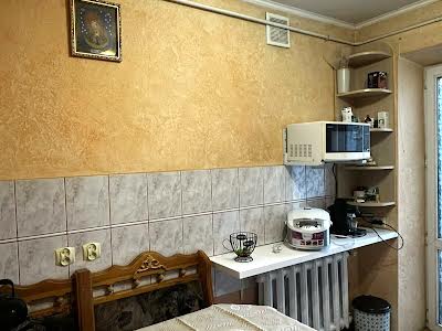 квартира за адресою Євгена Коновальця вул. (), 10