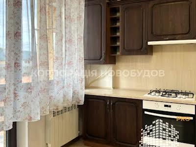 квартира за адресою Митна вул., 70