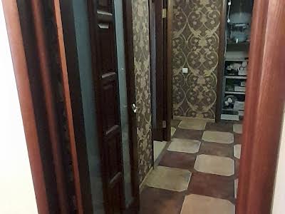 квартира за адресою Романа Шухевича просп. (Генерала Ватутіна), 10а