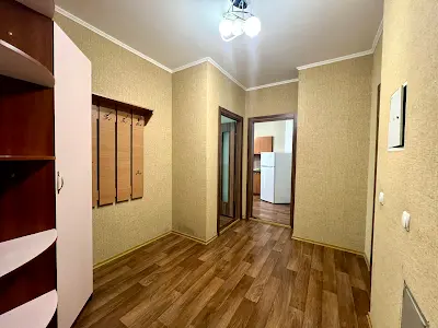 квартира по адресу Ревуцкого ул., 7в