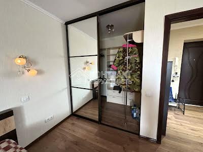 квартира за адресою Нескорених вул., 46