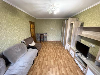 квартира по адресу Ларисы Руденко ул., 13