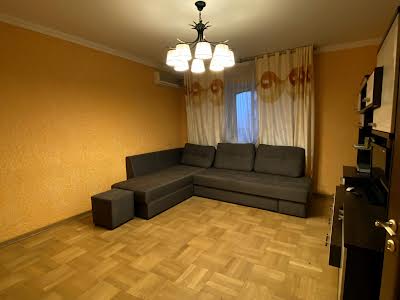 квартира за адресою Драгоманова вул., 31б