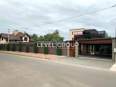 будинок за адресою Набережна, 32