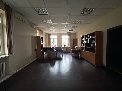 комерційна за адресою Броварська, 1а