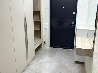 квартира за адресою Причальна вул., 12