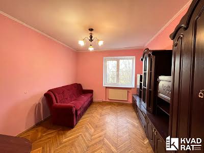 квартира за адресою Євгена Коновальця вул., 44