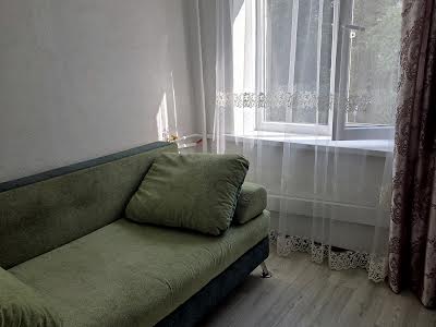 квартира за адресою Малиновского, 16