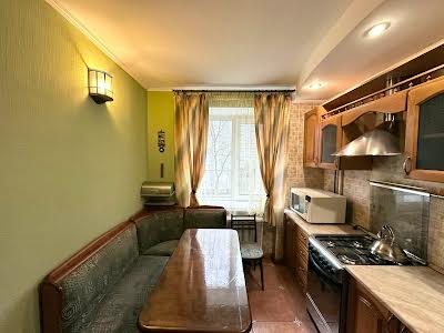 квартира за адресою Пономарьова вул., 28