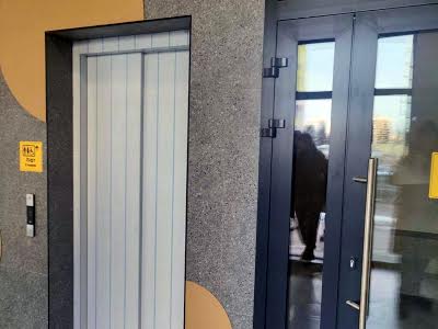 квартира по адресу Героев Майдана ул., 1
