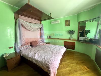 квартира за адресою Миколи Бажана просп., 12