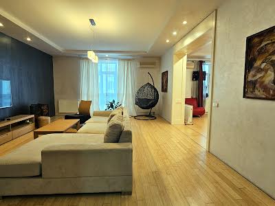 квартира за адресою Дмитрівська вул., 56