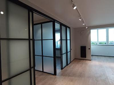 квартира за адресою Академіка Сахарова вул., 16а