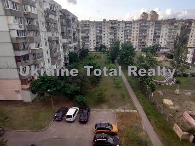 квартира за адресою Приозерна вул., 8