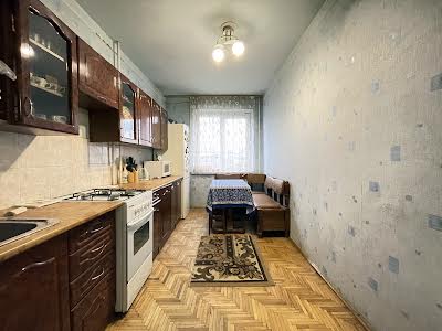 квартира за адресою Михайла Драгана вул., 21