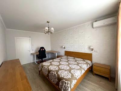 квартира за адресою Урлівська вул., 38