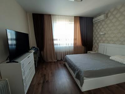 квартира за адресою Новомостицька вул., 15