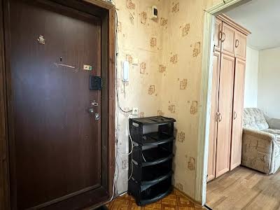 квартира за адресою Верховинна вул., 82