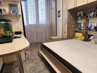 квартира за адресою Г Крут, 42