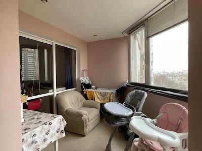 квартира за адресою Академіка Єфремова вул. (Командарма Уборевича), 9