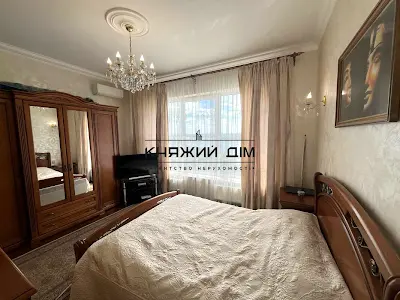 квартира за адресою Зарічна вул., 1-Б