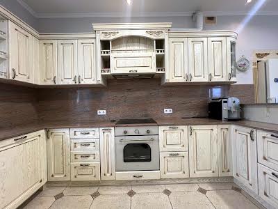 будинок за адресою Юності вул., 120