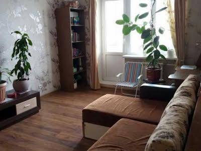 квартира за адресою Драгоманова вул., 42А