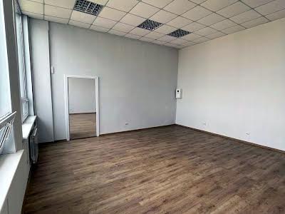 комерційна за адресою Слобожанський просп. (ім. газети Правда), 29