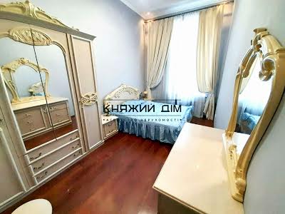 квартира за адресою Музейний пров., 8