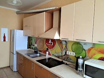 квартира по адресу Натальи Ужвий ул., 12