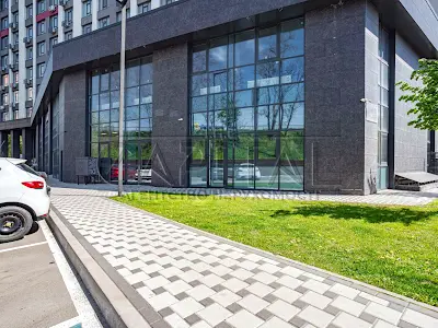 комерційна за адресою Любомира Гузара просп. (Космонавта Комарова), 9Б