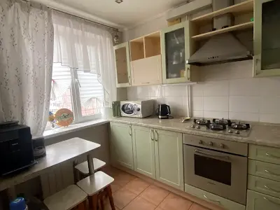 квартира за адресою Героїв просп., 12