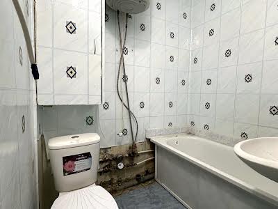 квартира за адресою Євгена Танцюри вул., 19