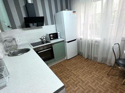квартира за адресою Митрополита Василя Липківського вул. (Урицького), 24