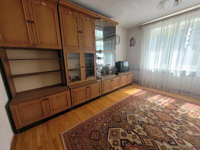 квартира за адресою Дніпровська вул., 5