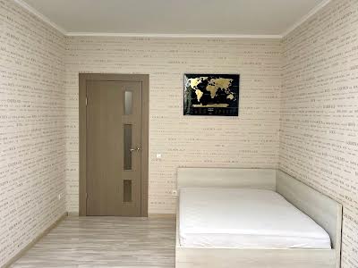 квартира за адресою Любомира Гузара просп. (Космонавта Комарова), 46Б